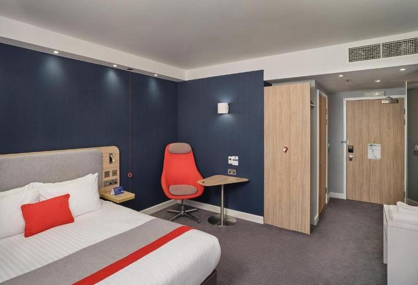 Номер Стандарт Адаптированный для Инвалидов, Holiday Inn Express   Birmingham   City Centre, An Ihg