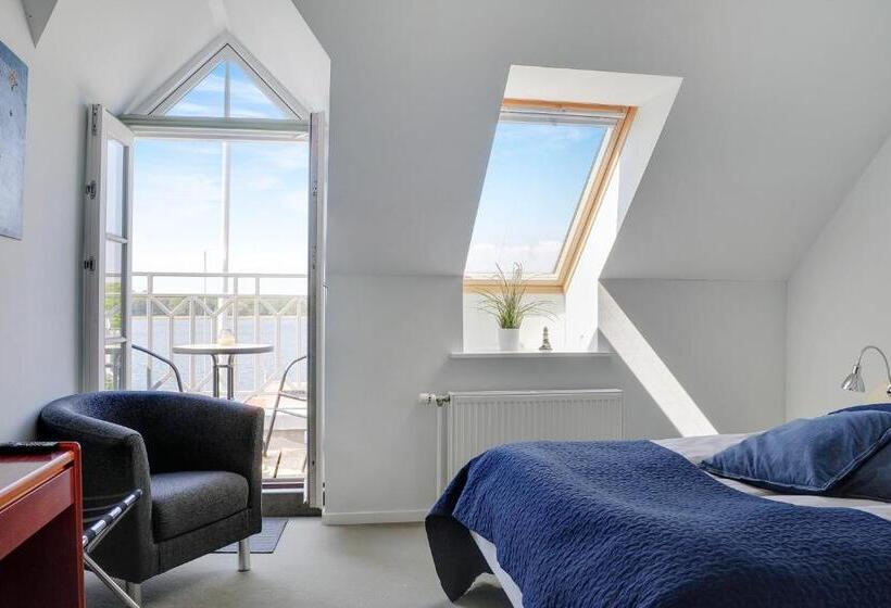 수피리어 룸, Nysted Havn