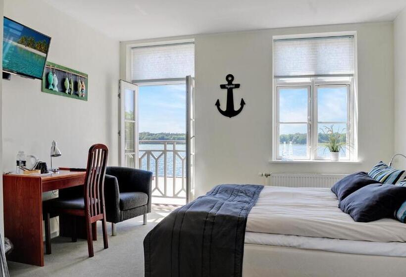 スーペリアールーム, Nysted Havn