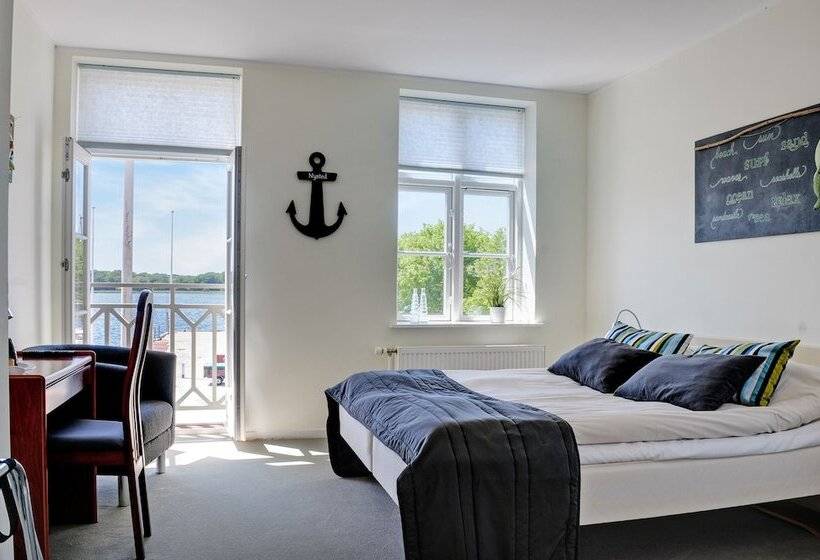 スタンダードルーム, Nysted Havn