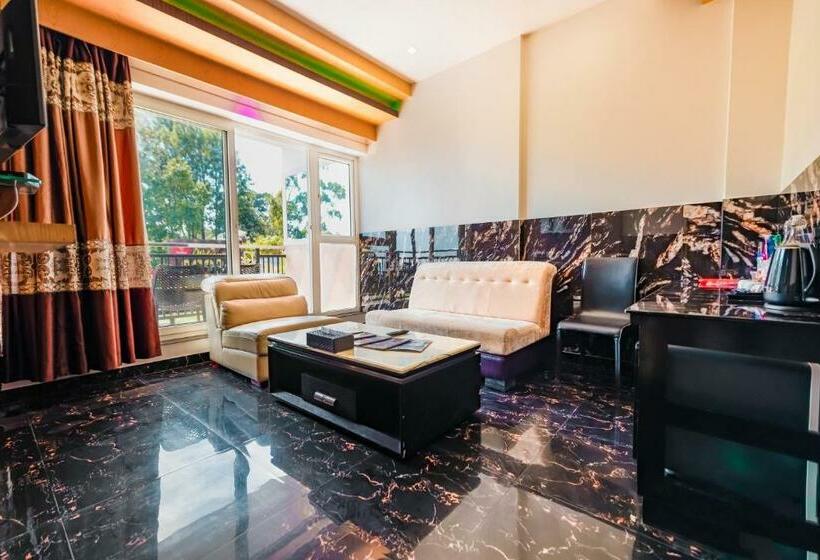 اتاق سوپریور, Parakkat Nature Resort