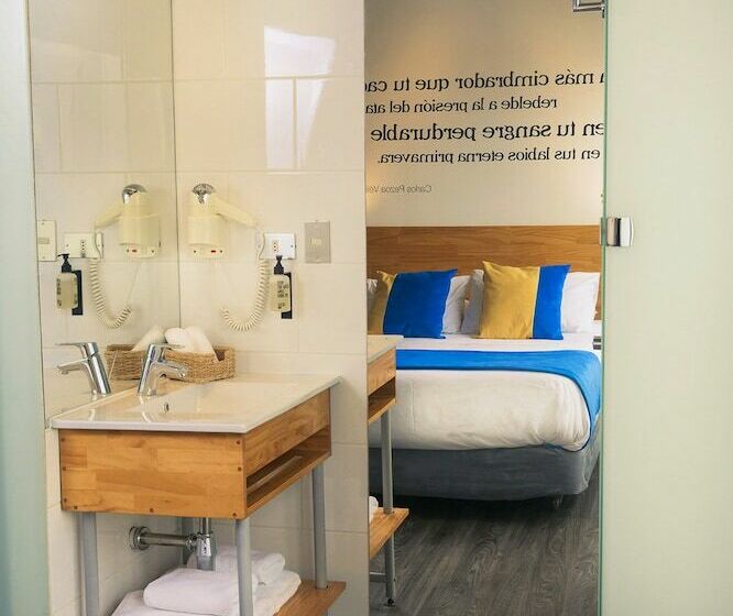 اتاق استاندارد با چشم‌انداز شهر, Verso