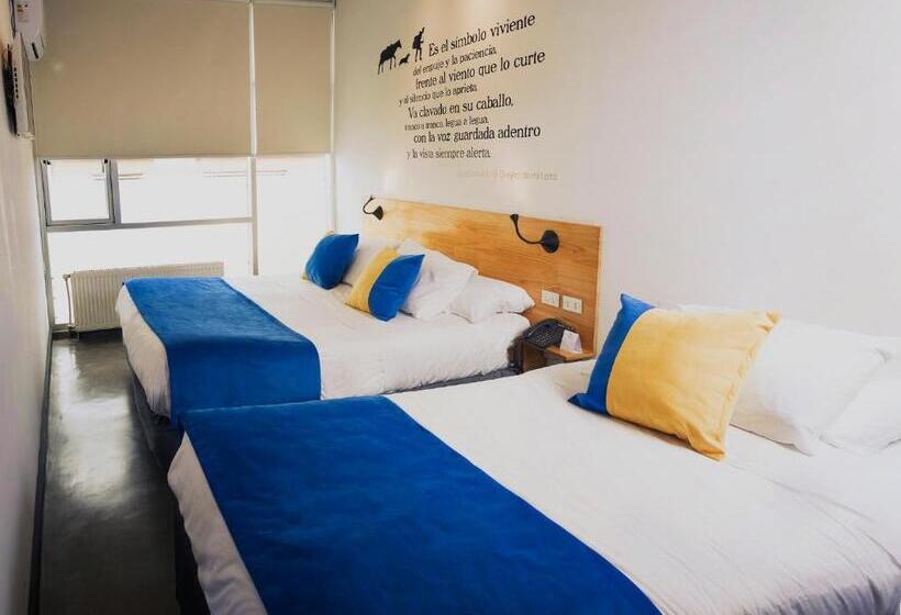 اتاق استاندارد سه نفره, Verso