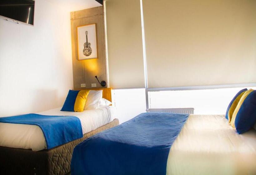 اتاق استاندارد سه نفره, Verso