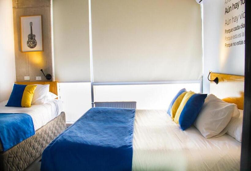 اتاق استاندارد سه نفره, Verso