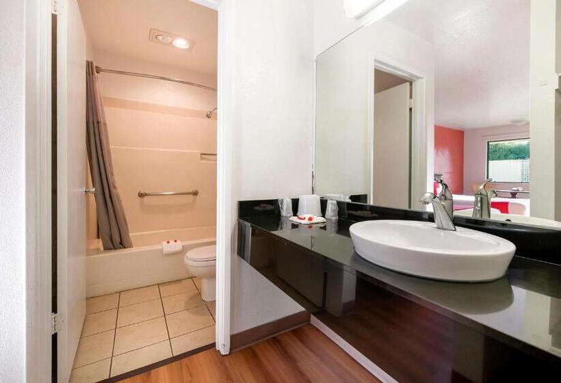 غرفة ديلوكس, Super 8 By Wyndham Dunnigan