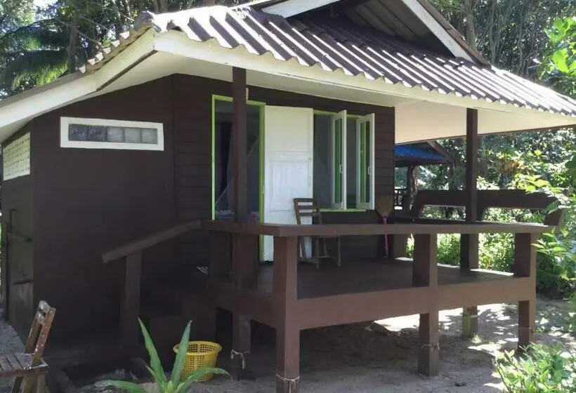 オーシャンビューデラックスルーム, Phayam Coconut Beach Resort