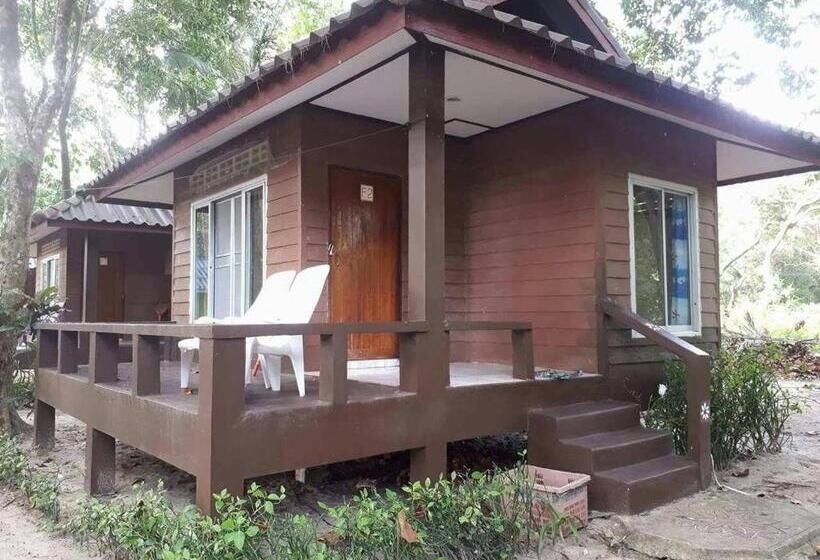 스탠다드 룸 가든 전망, Phayam Coconut Beach Resort