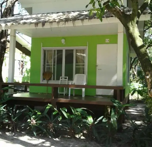 エコノミールーム, Phayam Coconut Beach Resort
