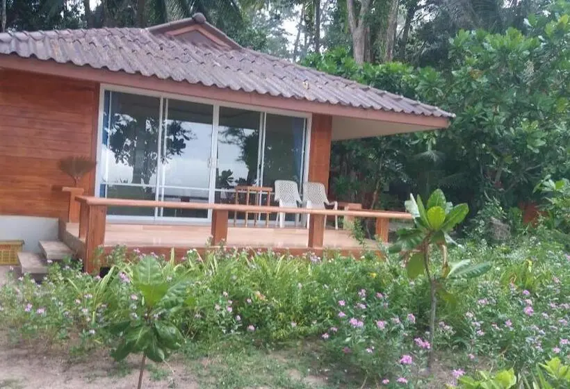 デラックスバンガロー, Phayam Coconut Beach Resort