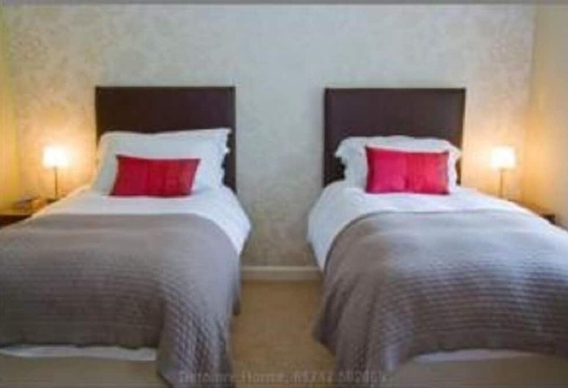 Quarto Estandar, Detmore House