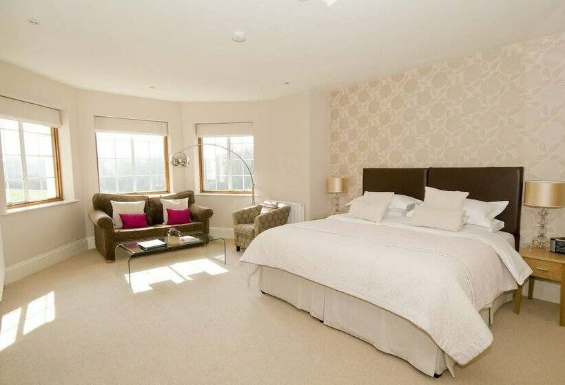 Quarto Estandar, Detmore House