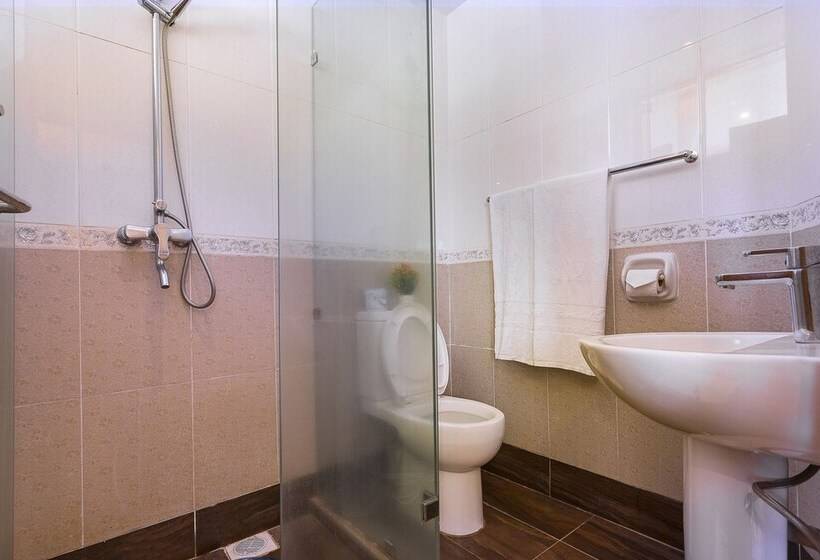 اتاق استاندارد, Central Park & Conference Centre