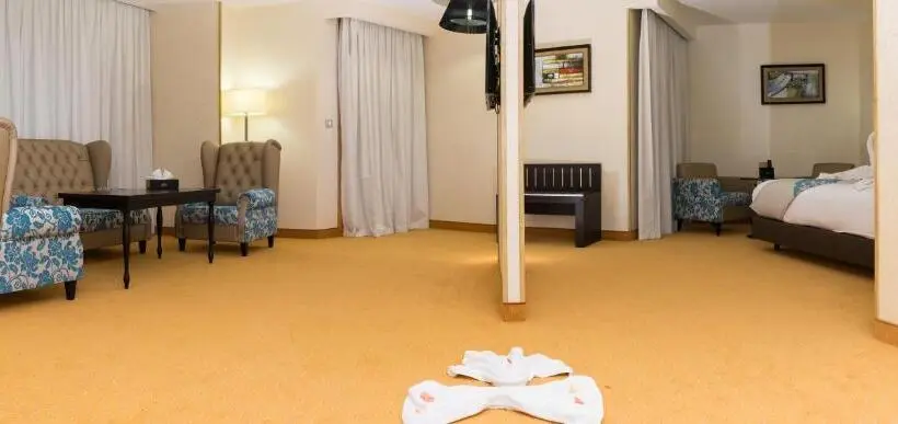 سوییت سوپریور, Hôtel New Day