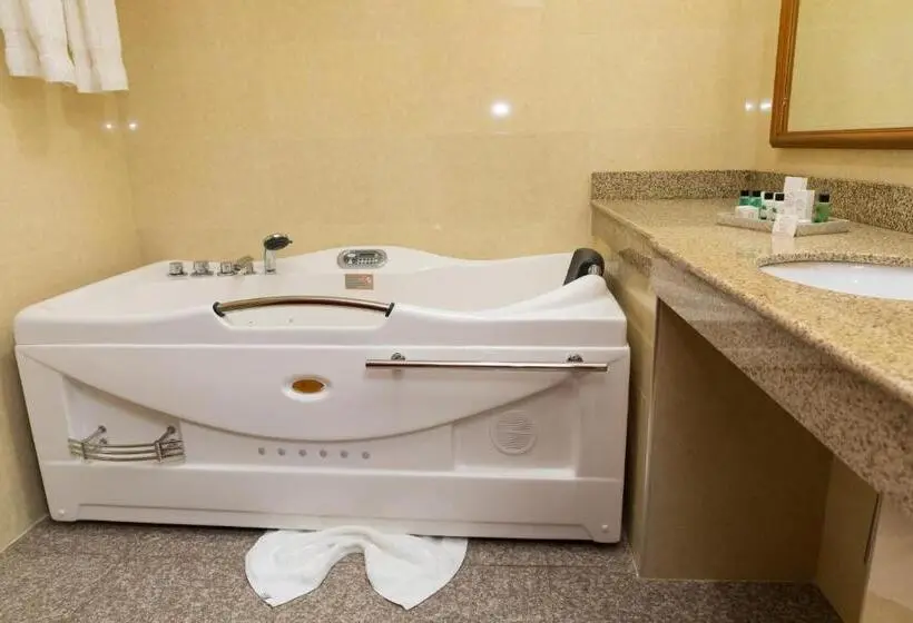 سوییت سوپریور, Hôtel New Day