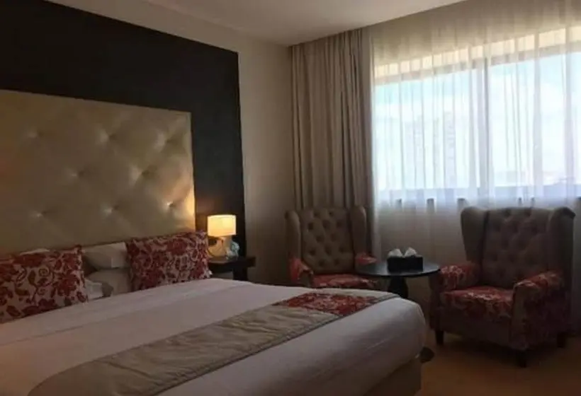 اتاق لوکس, Hôtel New Day
