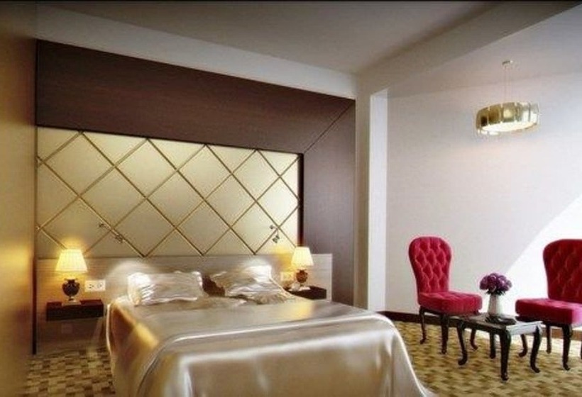 주니어 스위트, Hôtel New Day
