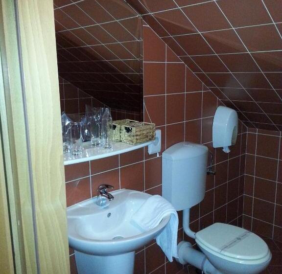 Номер Economy, Istra