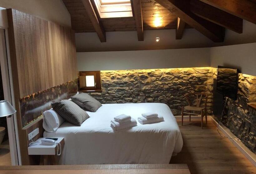 Номер Стандарт, Palacio De Yrisarri By Irrisarri Land