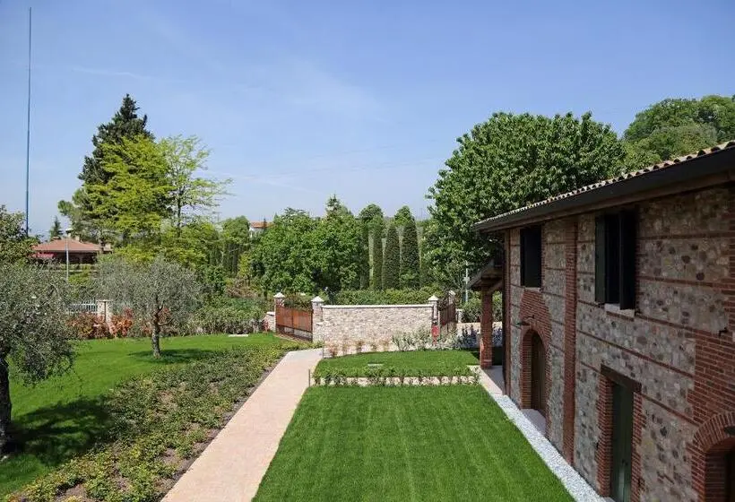 آپارتمان کامفورت 2 خوابه, Residence Borgo Mondragon
