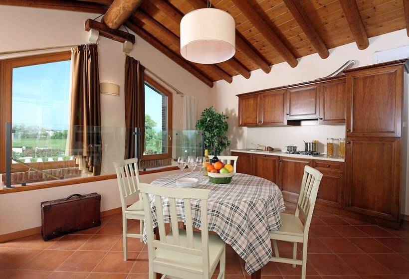 شقة كومفورت غرفتين نوم, Residence Borgo Mondragon