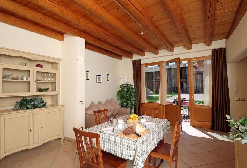 شقة غرفتين, Residence Borgo Mondragon