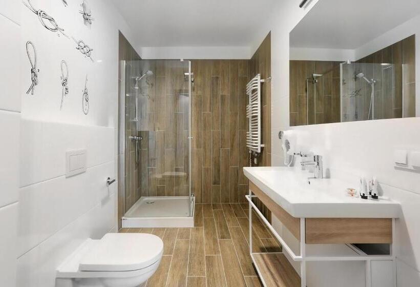 חדר סטנדרט, Skipper