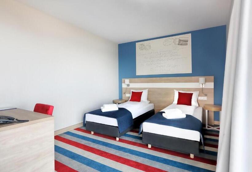 スタンダードルーム, Skipper