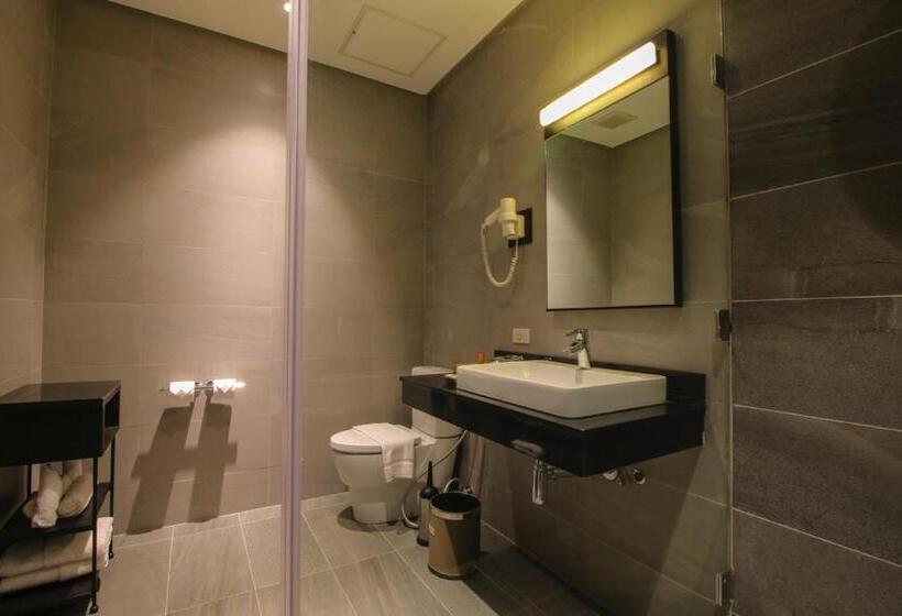 اتاق استاندارد, Two Seasons Coron Bayside