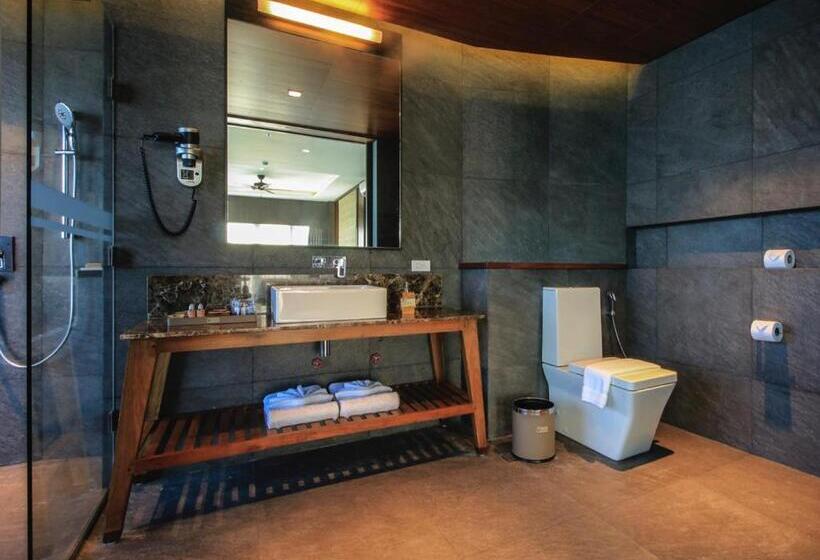 سوییت, Two Seasons Coron Bayside