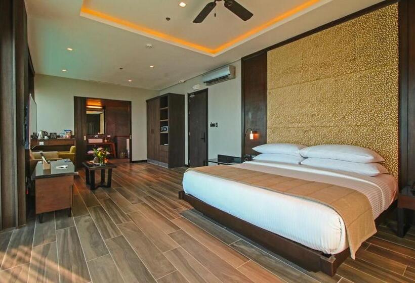 سوییت, Two Seasons Coron Bayside