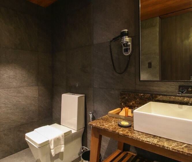 اتاق دلوکس با تخت کینگ و چشم‌انداز, Two Seasons Coron Bayside