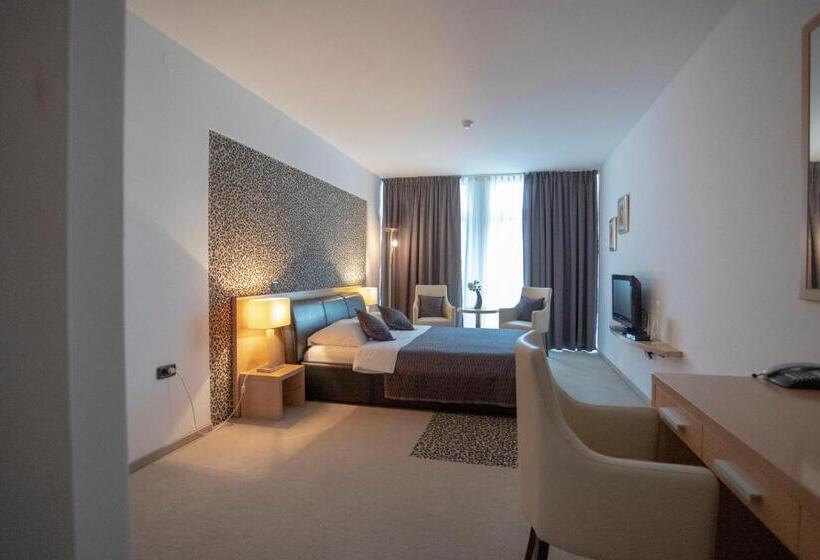 חדר סטנדרט, Zoo