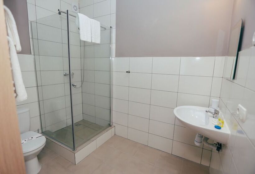 غرفة قياسية مطلة على المدينة, Jam Hotel Hnatyuka