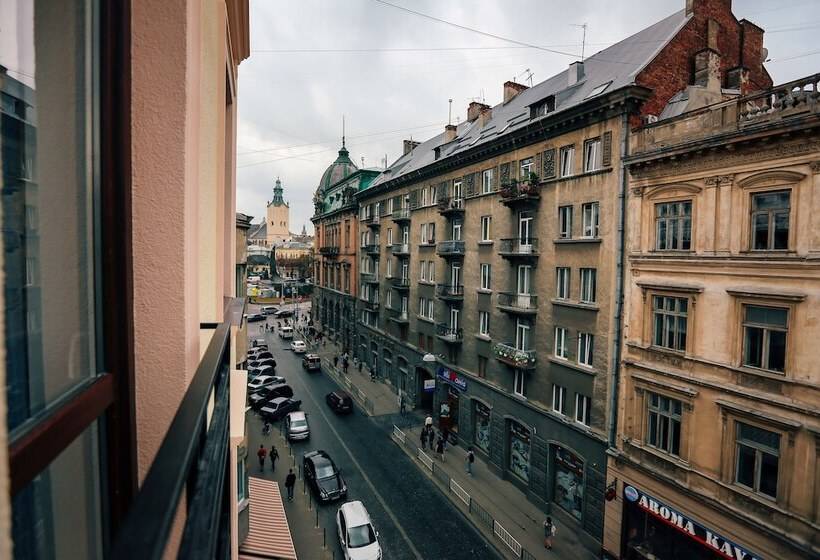 اتاق استاندارد با چشمانداز شهر, Jam Hotel Hnatyuka