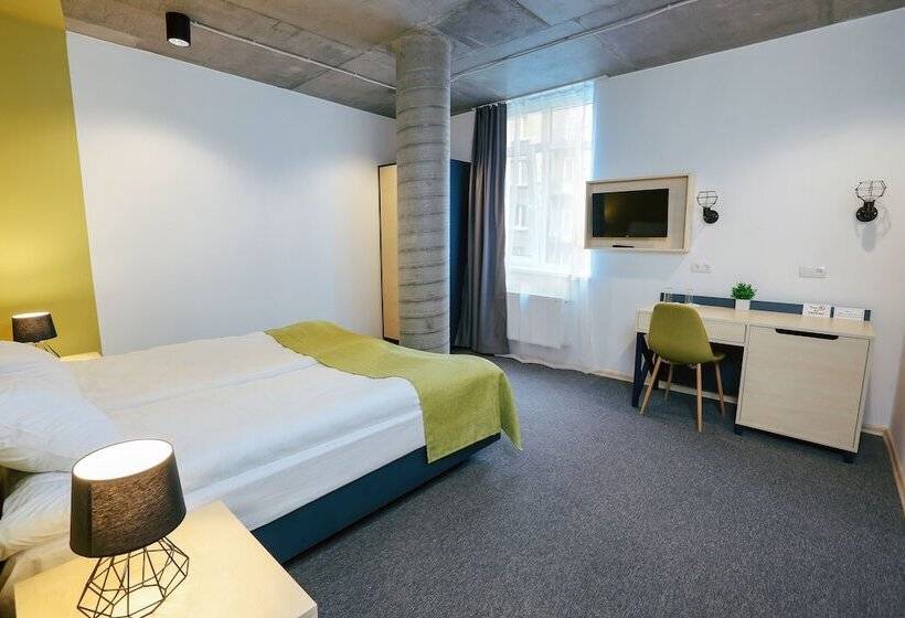 اتاق استاندارد با چشمانداز شهر, Jam Hotel Hnatyuka