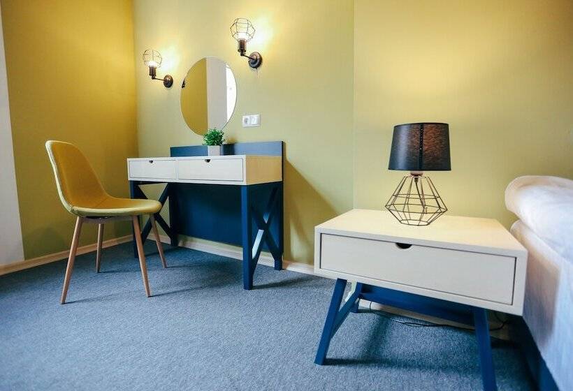 اتاق استاندارد با چشمانداز شهر, Jam Hotel Hnatyuka