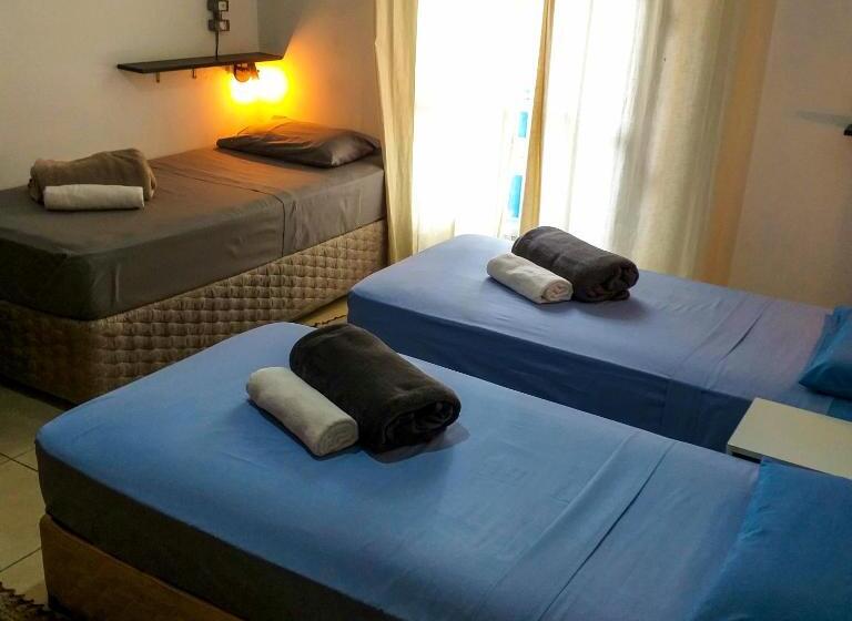 اتاق استاندارد سه نفره, Micasa Hostel   Congonhas