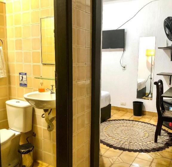 اتاق استاندارد یک نفره, Micasa Hostel   Congonhas