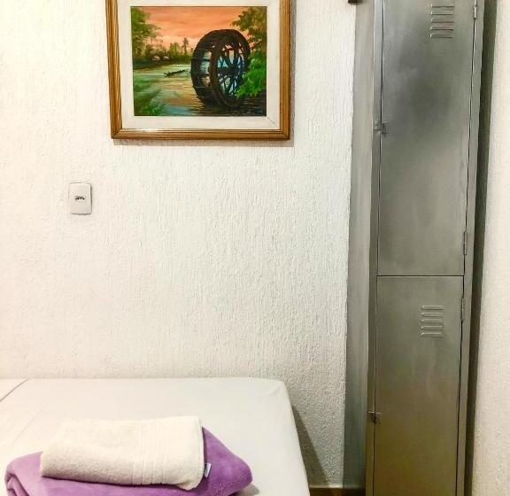 اتاق استاندارد یک نفره, Micasa Hostel   Congonhas