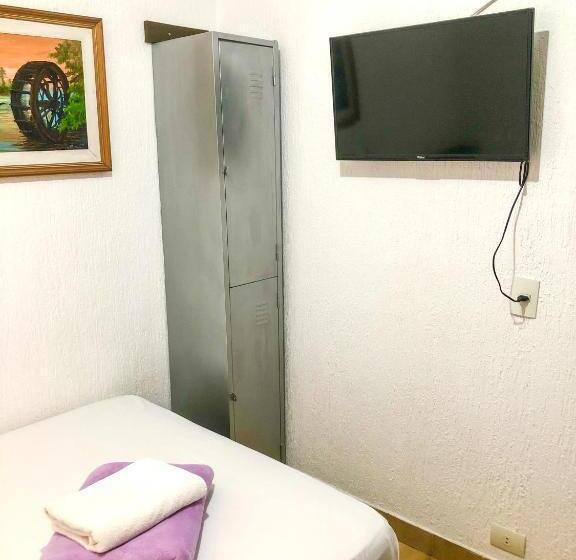 اتاق استاندارد یک نفره, Micasa Hostel   Congonhas
