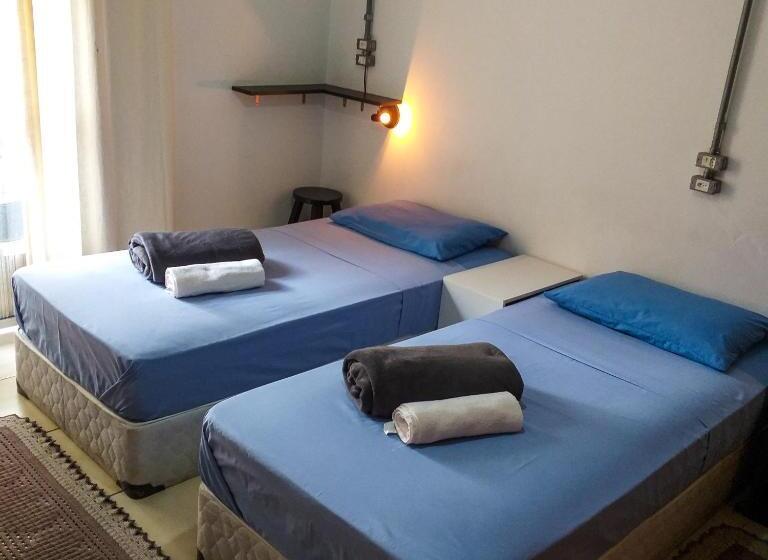 اتاق استاندارد سه نفره, Micasa Hostel   Congonhas
