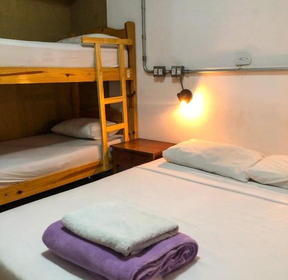 اتاق خانوادگی, Micasa Hostel   Congonhas