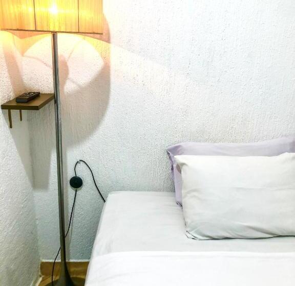 اتاق استاندارد یک نفره, Micasa Hostel   Congonhas