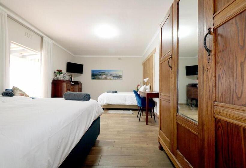 Номер Deluxe, The Place Muizenberg