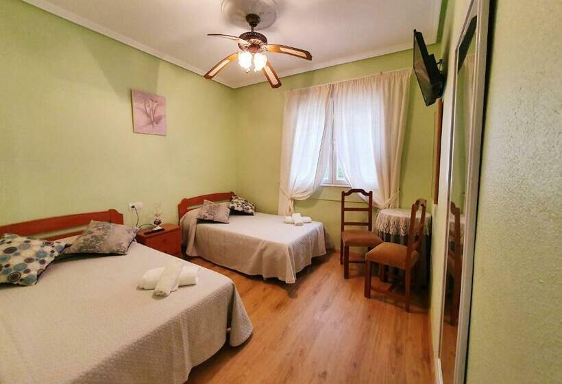 Quarto Estandar, Hostal Cachiño