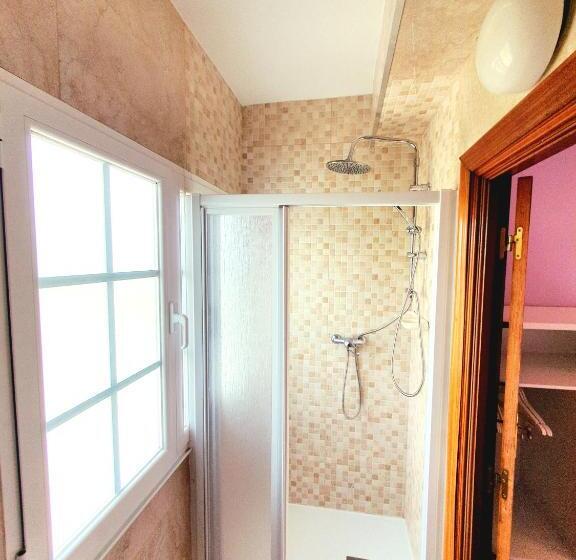 Номер Deluxe Вид на Море с Балконом, Hostal Cachiño