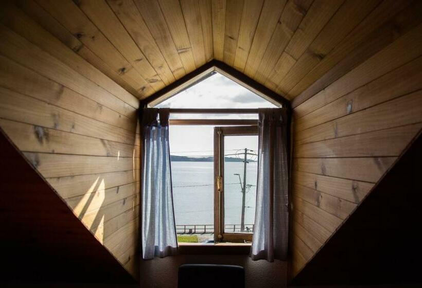 Triple Room Sea View, Hostal Mundo Nuevo