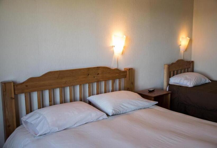 스탠다드 트리픔 룸 공동욕실, Hostal Mundo Nuevo