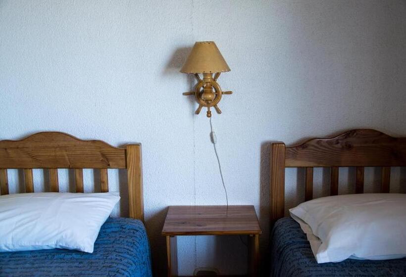 Трехместный Номер Стандарт с Видом, Hostal Mundo Nuevo